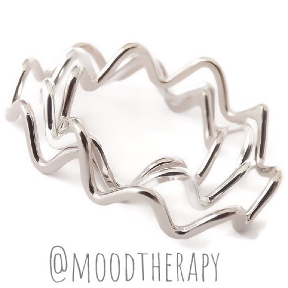 ๐ ~(2-13) 925 Sterling Silver Zigzag Chevron Skinny 1MM Stackable Band Ring~๐ - Picture 2 of 10